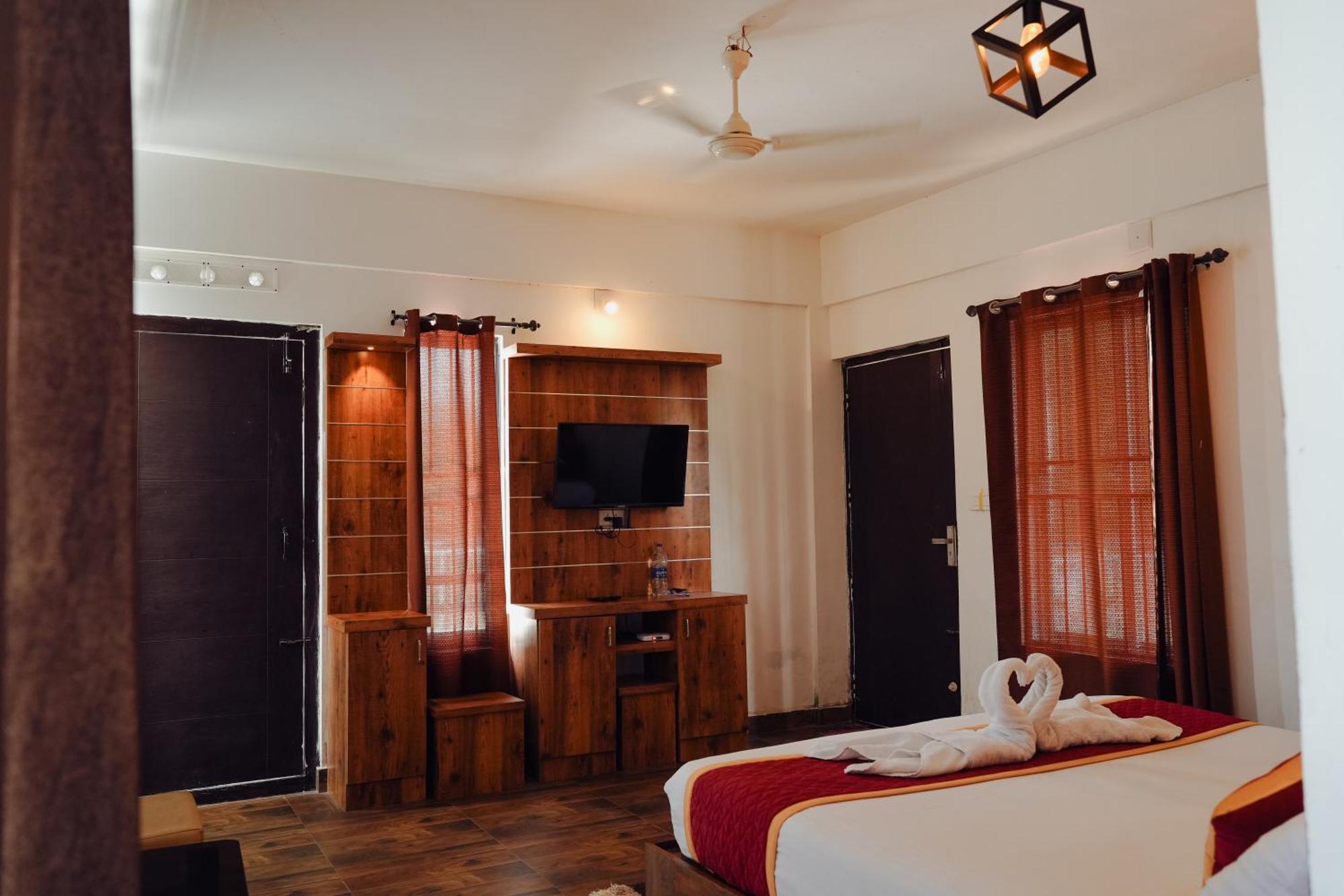 Haze Woods Resort Vaduvanchal Exterior foto