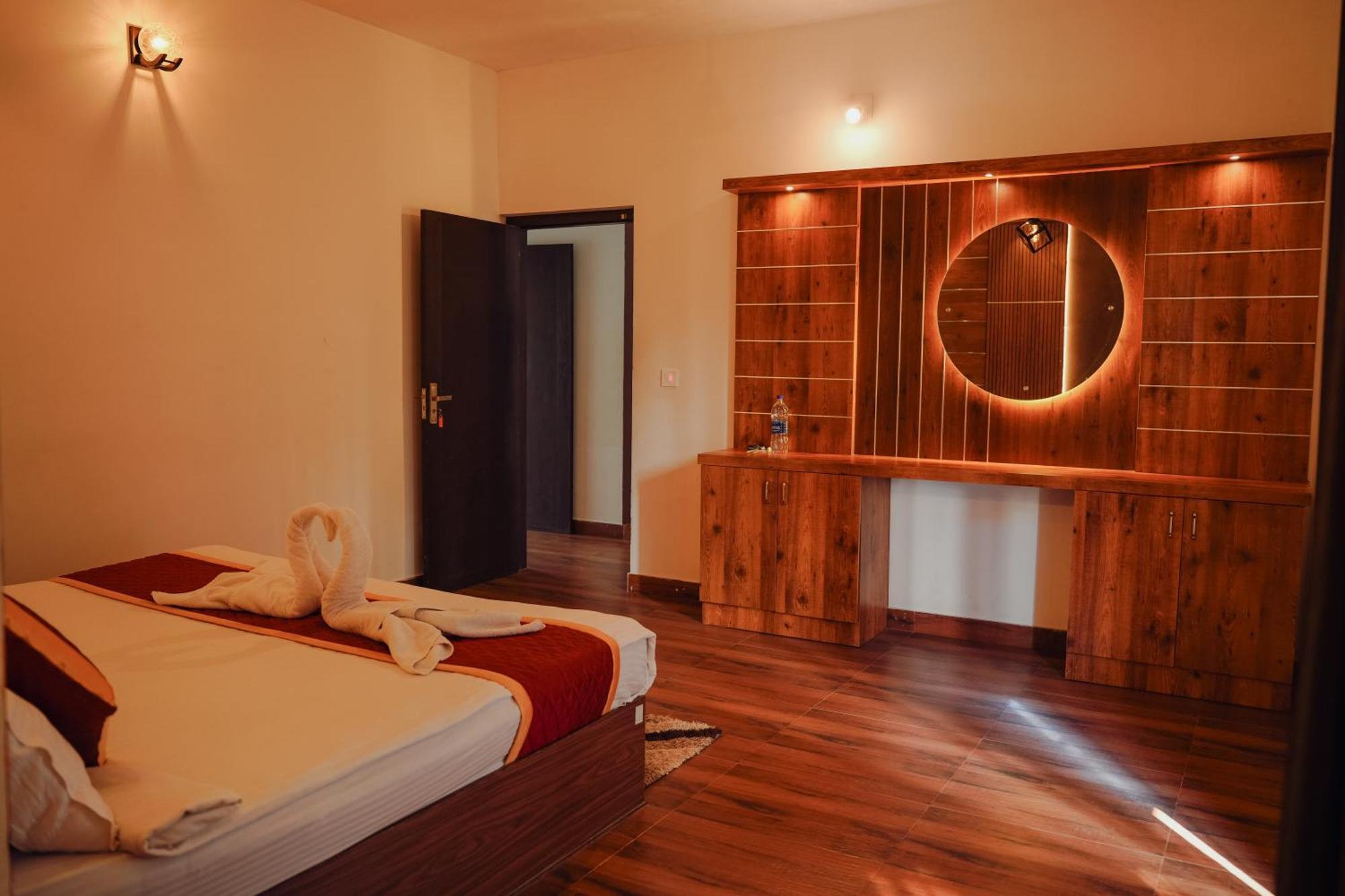 Haze Woods Resort Vaduvanchal Exterior foto