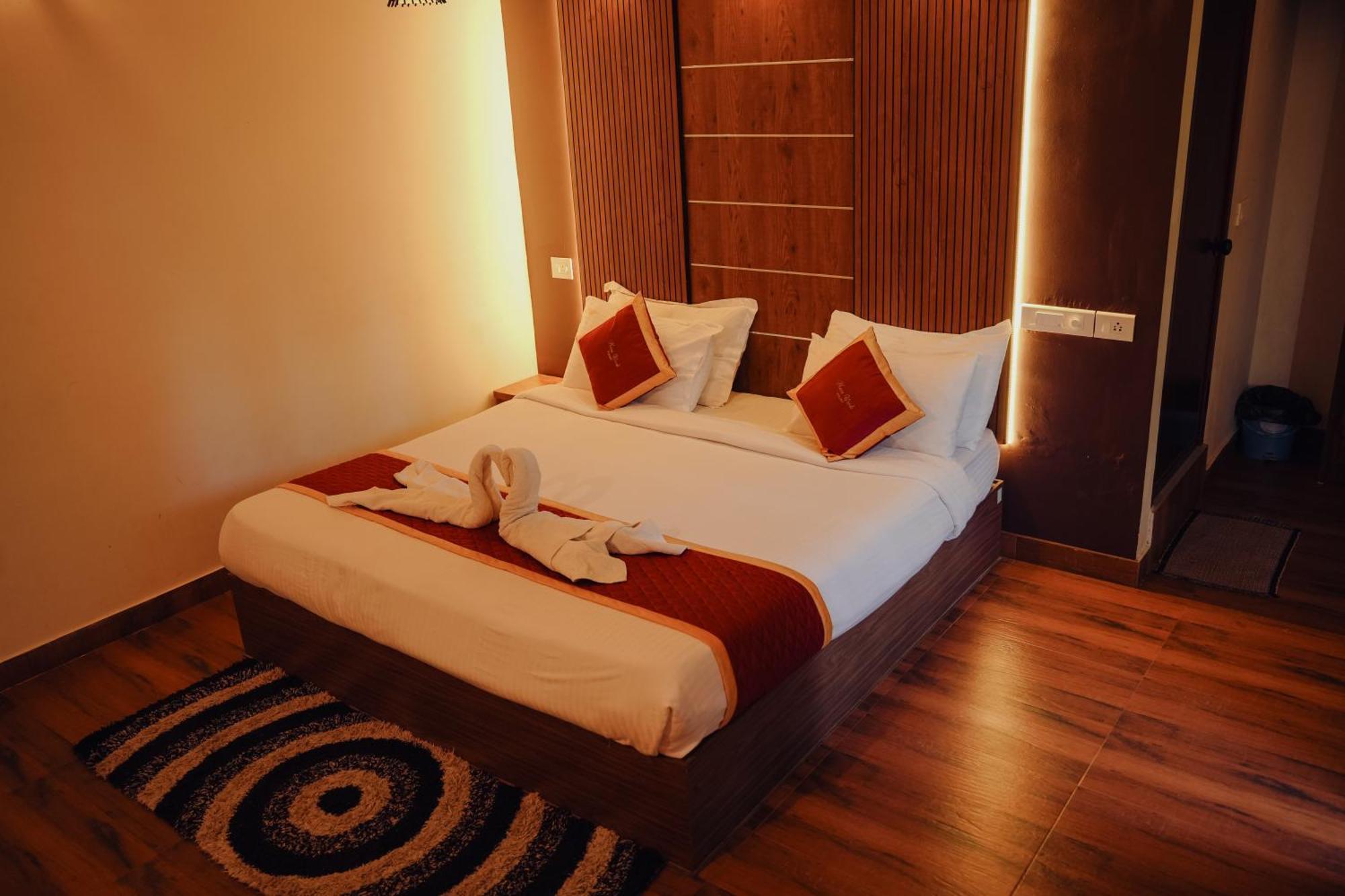 Haze Woods Resort Vaduvanchal Exterior foto